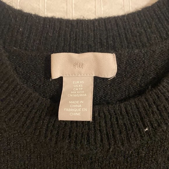 Short sleeve black sweater - Picture 2 of 3